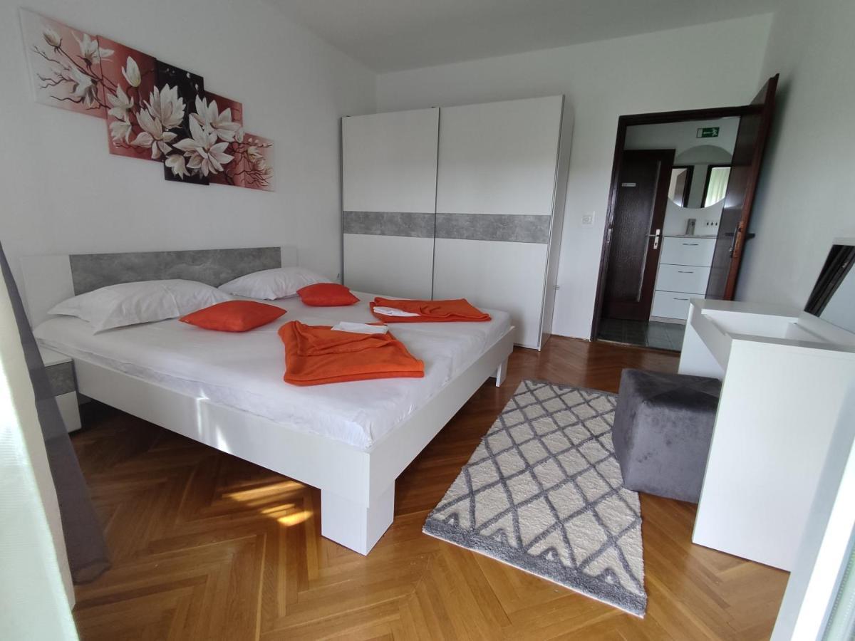 Apartment Teresa With Big Terrace Dramalj Цриквеница Экстерьер фото