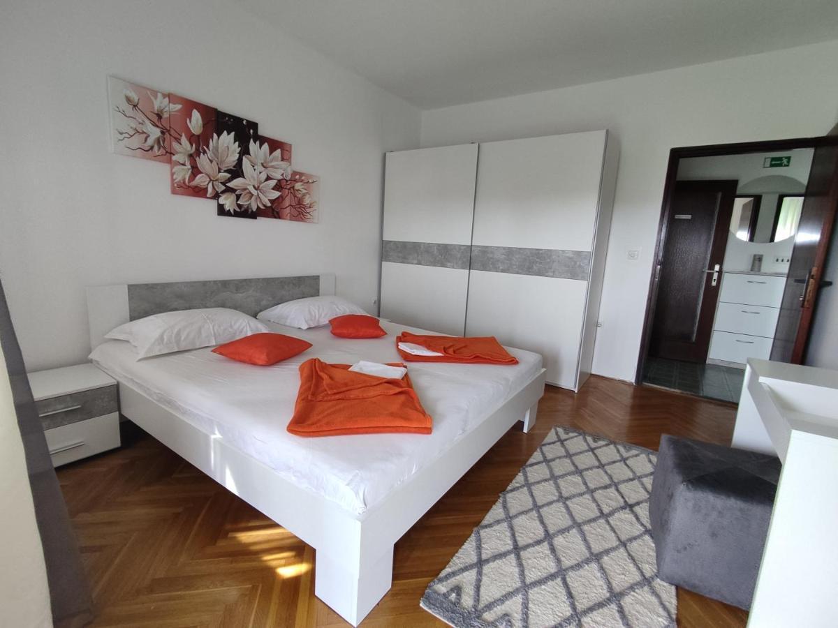 Apartment Teresa With Big Terrace Dramalj Цриквеница Экстерьер фото