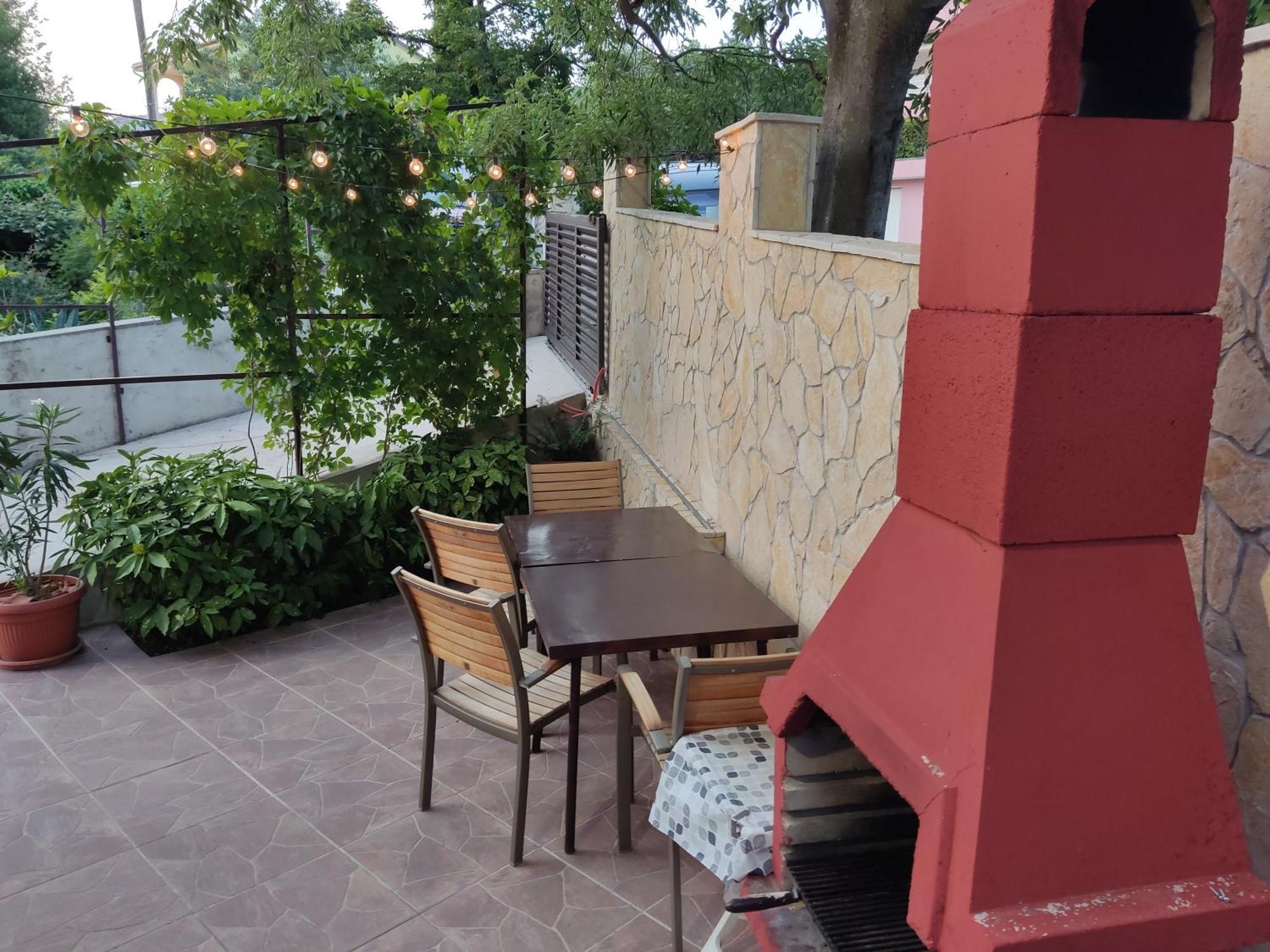 Apartment Teresa With Big Terrace Dramalj Цриквеница Экстерьер фото