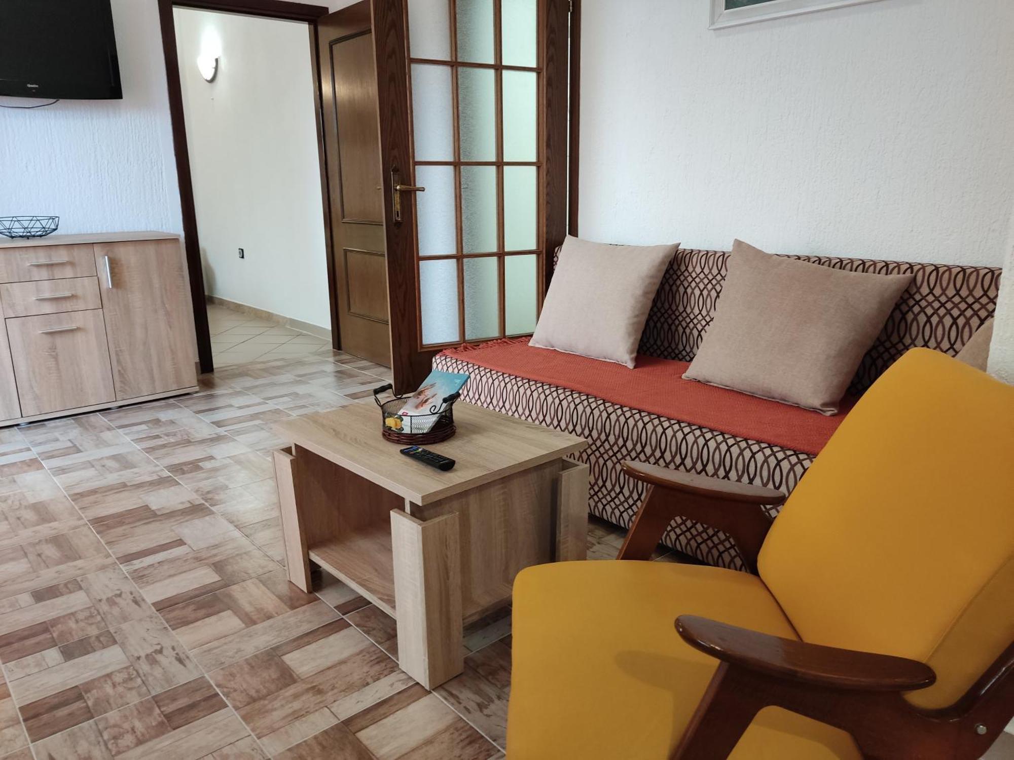 Apartment Teresa With Big Terrace Dramalj Цриквеница Экстерьер фото