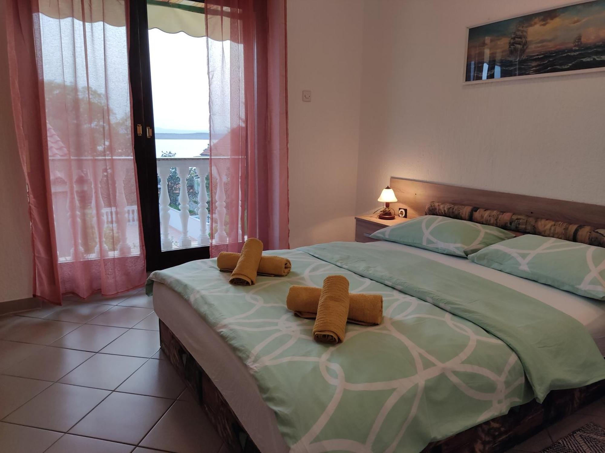 Apartment Teresa With Big Terrace Dramalj Цриквеница Экстерьер фото